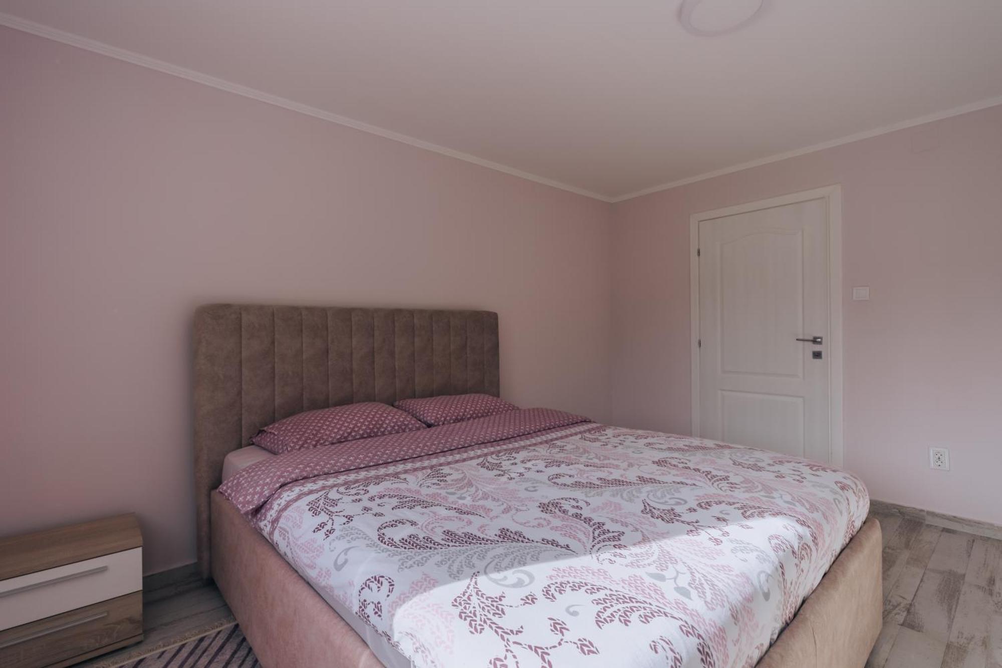 Apartment Majstorina Вирпазар Екстериор снимка